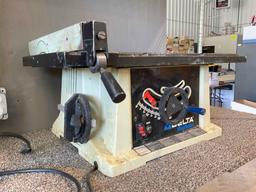 Delta ShopMaster 10" Bench Saw Model TS290LS. Tested, Works. See pics.
