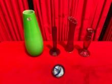 5 pcs Vintage Glass Decor. 4x Vases, incl. 1x Italian Guildcraft Handmade Green Vase. See pics.
