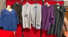 6 pcs Ladies Knit Sweaters. 5x Irish Wool, Aran Crafts & Kilronan Knitwear. See pics.