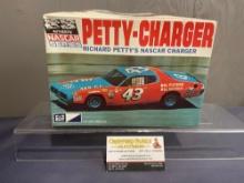 Vintage & Rare MPC 1/25 Scale Model Kit Richard Pettys Nascar Charger, original box