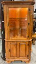 Vintage Tell City Illuminated Corner Curio Cabinet. Tested, Works. Excellent Condition. See pics.