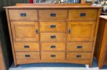 Fairmont Designs Modern Mission Style Oak Finish 11-Drawer Dresser. Excellent Condition. See pics.
