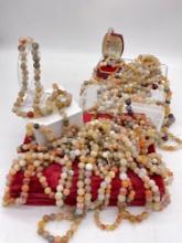 25 pcs Vintage Agate, Carnelian & Mixed Gemstone Bead Strands. Beggar Beads. See pics.