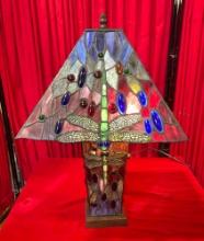 Tiffany Style Stained Glass Dragonfly Table Lamp. Excellent Condition. Tested, Works. See pics.