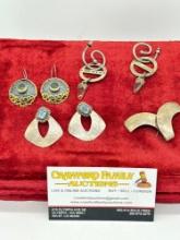 three sets of vintage sterling silver earrings & 1 brooch 56.88 Grams