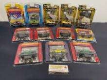 12 Greenlight Muscle Car Garage Model Cars, Dodge Charger, GTX, Road Runner, Cuda