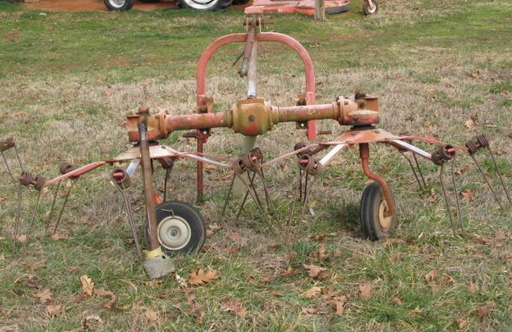 3 Point Hitch PTO Tedder