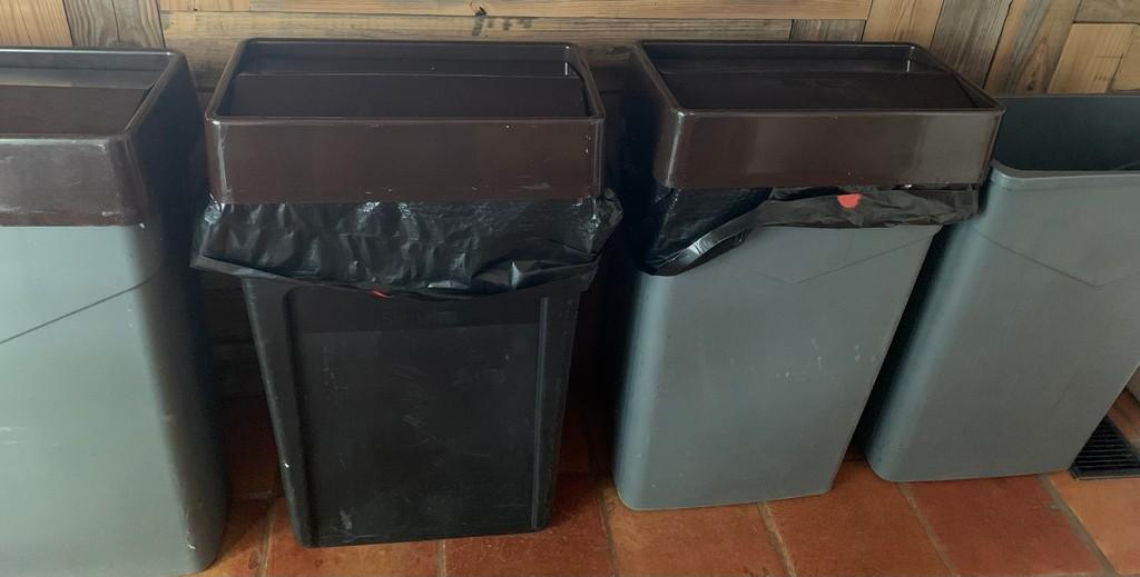 5 Used Trash Cans