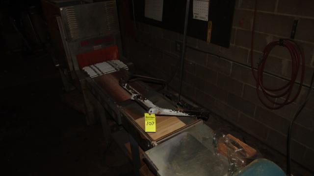 WELDOTRON TUNNEL HEAT SHRINK MACHINE W/INFEED CONVEYOR MDL 72215 S/N EV89372 W/220 VOLTS