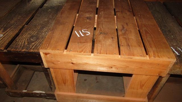 38" X 30" ROLLING TABLE