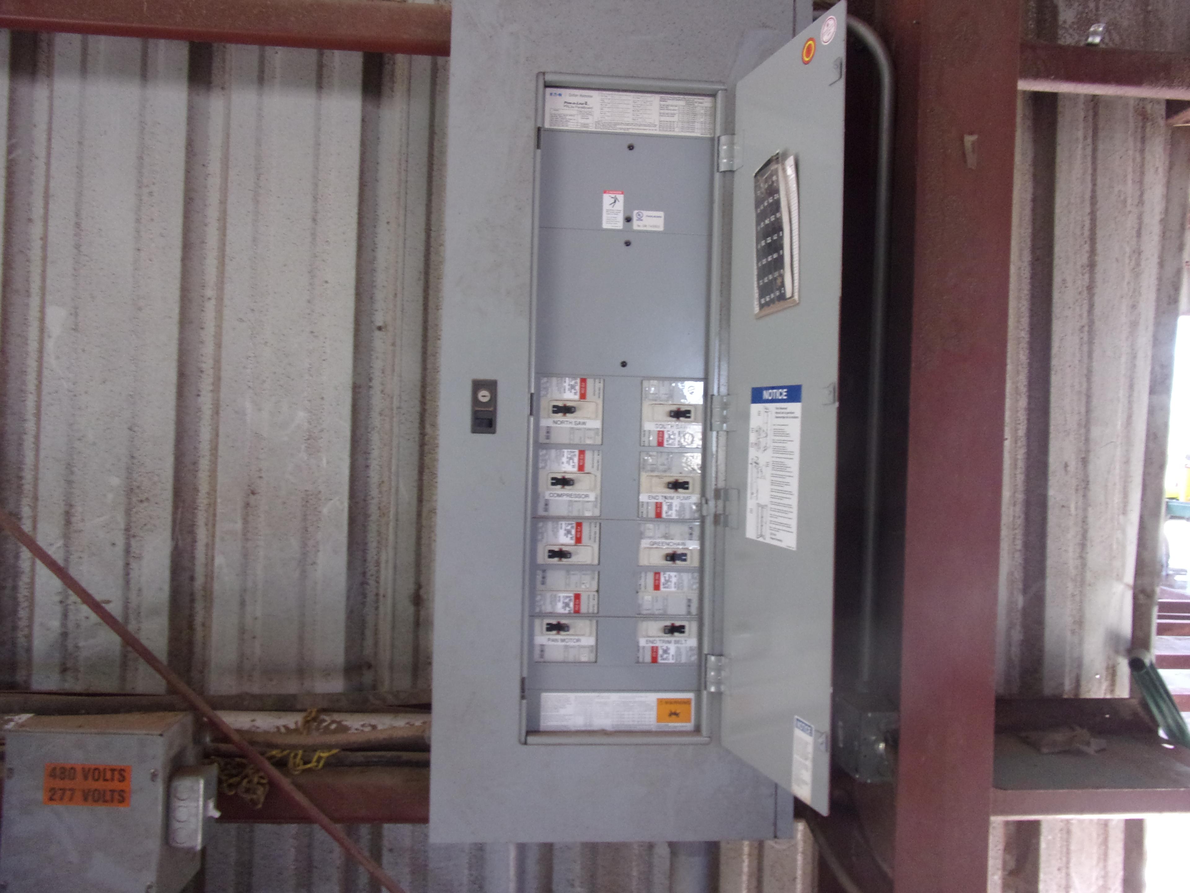 CUTLER HAMMER 480V BREAKER BOX W/(4) 20, (2) 30 & (2) 40 AMP BREAKERS