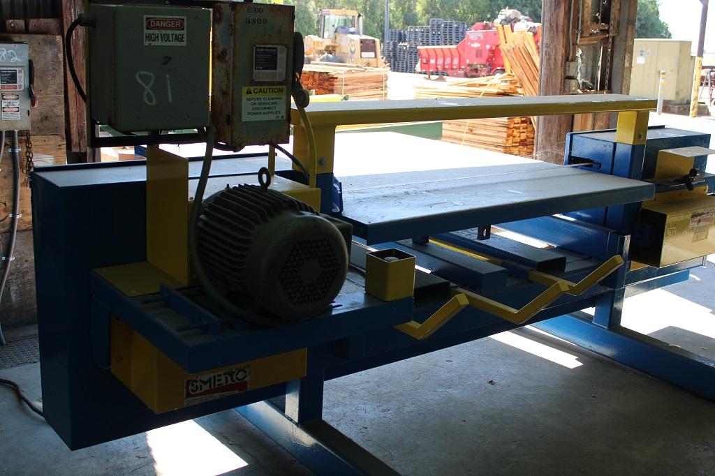 SMETCO BAND PALLET DISMANTLER 60" CAPACITY (NEVER USED SINCE REBUILT)