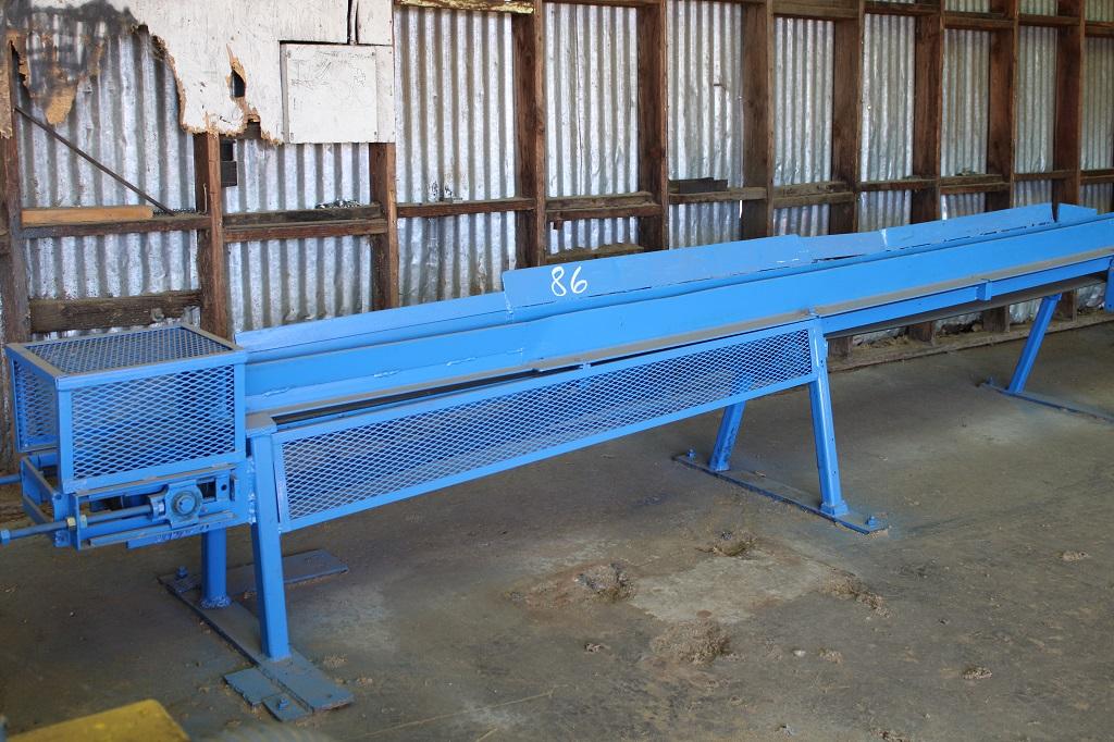 6" X 32' INFEED BELT CONVEYOR TO CLB SAW W/HYD DRV
