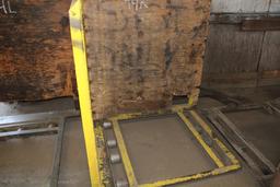 4' X 4' STACKING RACK