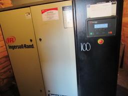 (NICE CONDITION) INGERSOLL RAND MDL IRN60H-CC SCREW TYPE AIR COMPRESSOR (INCLUDES DUCT WORK INTO SAW