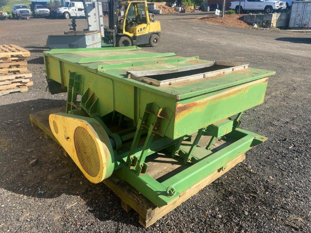 Vibratory Screener 58" x 103" (7.5 HP), Located at: 6 Hwy 23 NE, Suwannee,