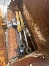 (2) Hyd Cylinders. Located At 350 Patton Dr SW., Atlanta, GA 30336