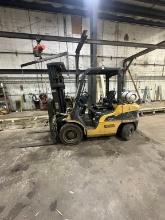 Cat Forklift Approx 6000 LB Capacity (Data Tag Not Legible) Triple Stage Mast Side Shift With 48inch