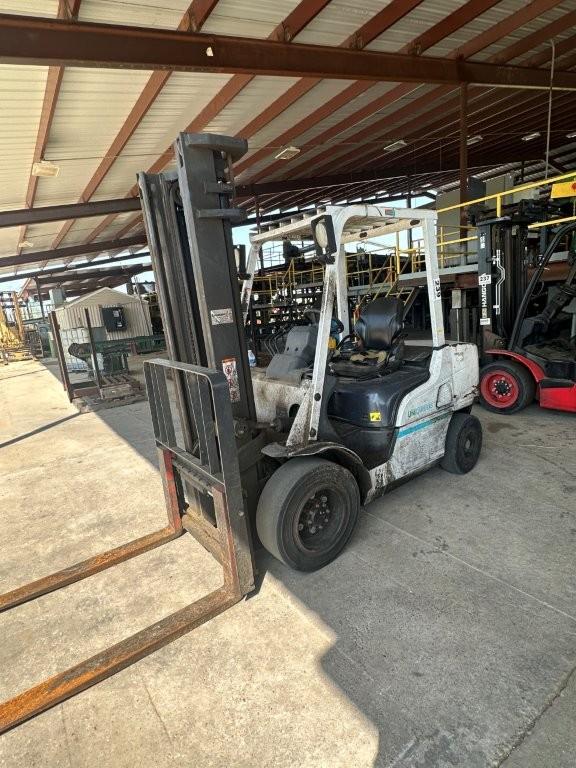 Unicarries 6000 Lb Forklift Model PFD60MS, Open Rops, 47inch Forks With Side Shift, Solid Tires, Die