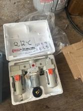 New In Box Air Regulator Oiler Combo Unit