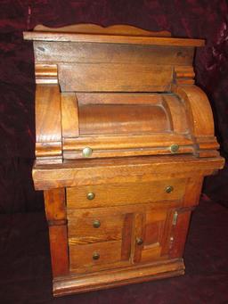 STUNNING SALESMAN SAMPLE OAK ROLLTOP DESK