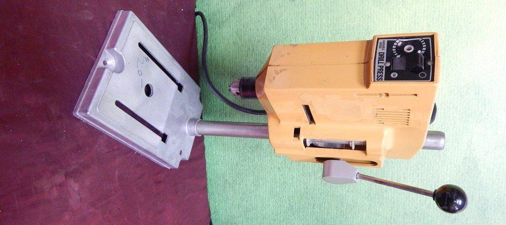 VARIABLE SPEED DRILL PRESS