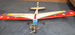 WHITE/BLUE/YELLOW/RED XE2 GAS AIRPLANE