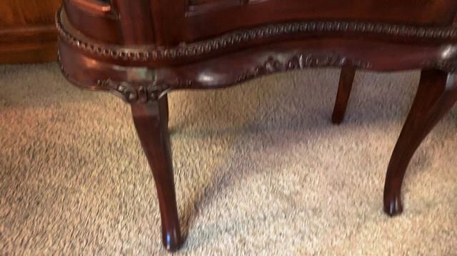 KIDNEY SHAPED MAHOGANY TEA TABLE