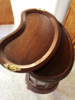 KIDNEY SHAPED MAHOGANY TEA TABLE