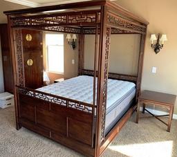 MAGNIFICENT ROSEWOOD 4 POSTER CANOPY QUEEN BED & (2) END TABLES (NO MAT SET)