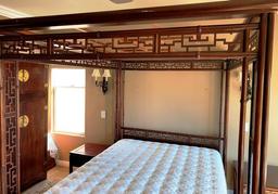 MAGNIFICENT ROSEWOOD 4 POSTER CANOPY QUEEN BED & (2) END TABLES (NO MAT SET)