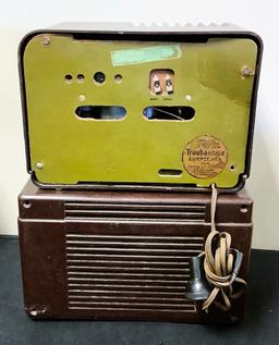 Troubadour Tube Radio - Bakelite Case, 9½"x6½"x6½", Missing Knob, Working;