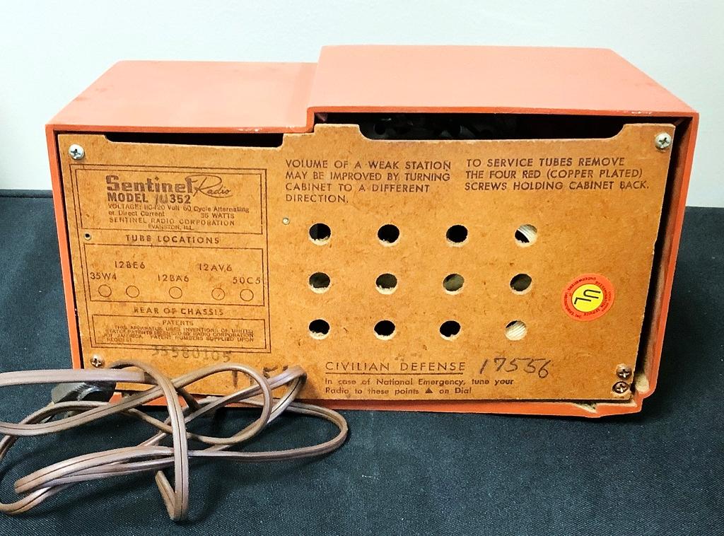 Sentinel 1956 Radio - Model 10352, 10½"x6½"x5½", Working