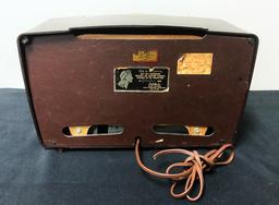 RCA Victor Radio - Bakelite Case, Model 66X11, 13¾"x7½"x8½"