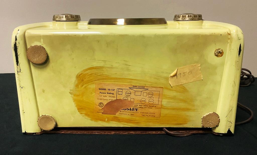 Crosley Radio - Bakelite Case, Model 10-137,12"x6½"x7"