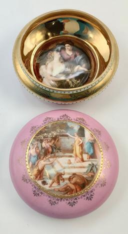 Nice Vintage Czechoslovakia Powder Box - Beehive Mark W/ Portrait Inside, C