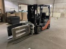 Toyota model 8FGCU32 LP ride on fork lift