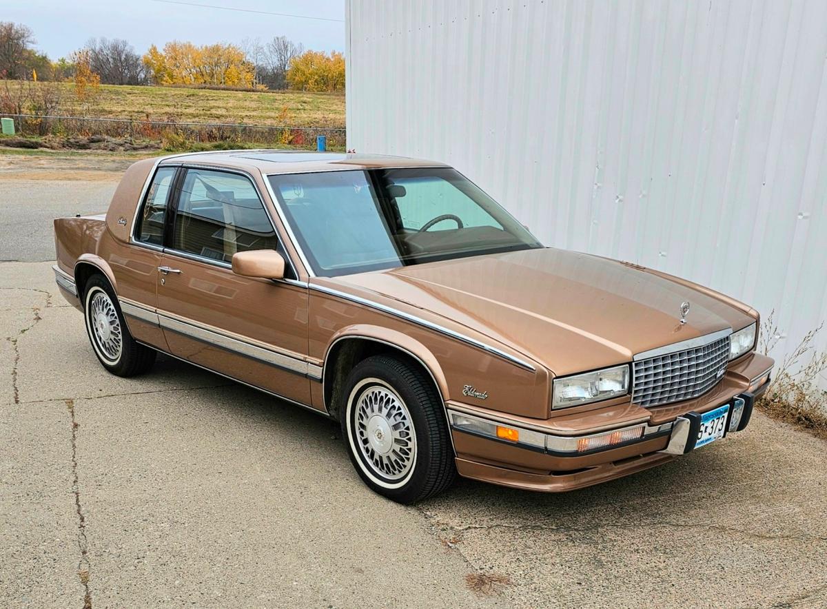 1990 Cadillac Biarritz