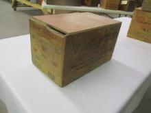 Winchester small wooden ammo box