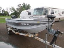 1988 Crestliner 17 FT fishing boat w/ 70 HP Mercury OB motor on good trailer