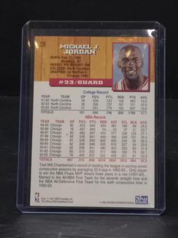 Basketball Collector Card -Michael Jordan - #28 - Skybox