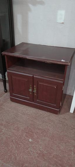 Laminate TV Cabinet w/ Storage