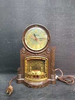 Vintage Mastercrafters Model 272 Fireplace Clock