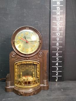 Vintage Mastercrafters Model 272 Fireplace Clock