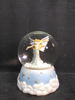Angel Snowglobe