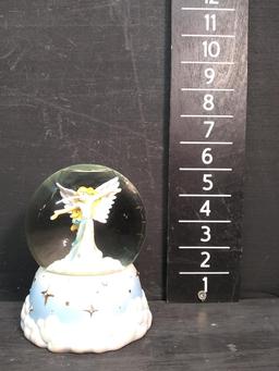 Angel Snowglobe