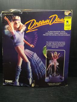 Dream Dancer by TOMY