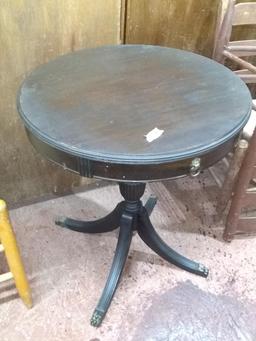 Antique Duncan Phyfe Single Drawer Round Side Table