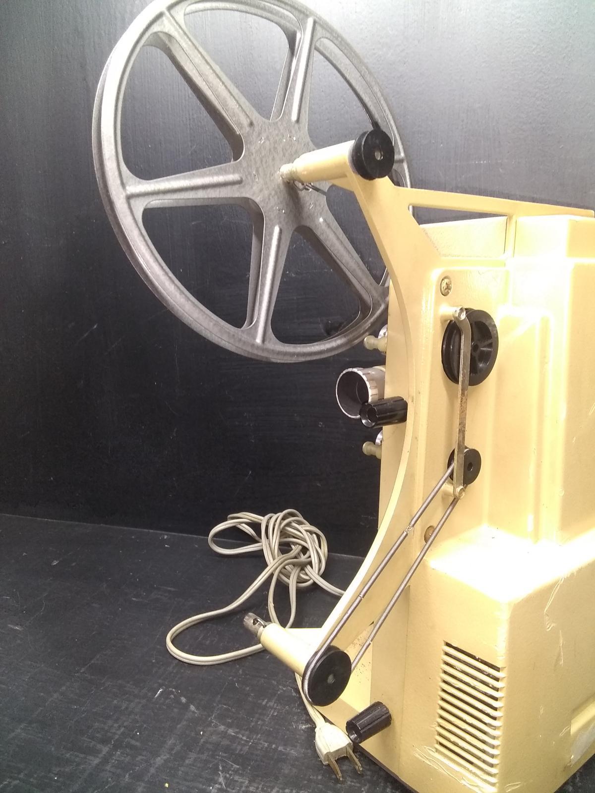 Vintage Fairfield 8mm Movie Projector