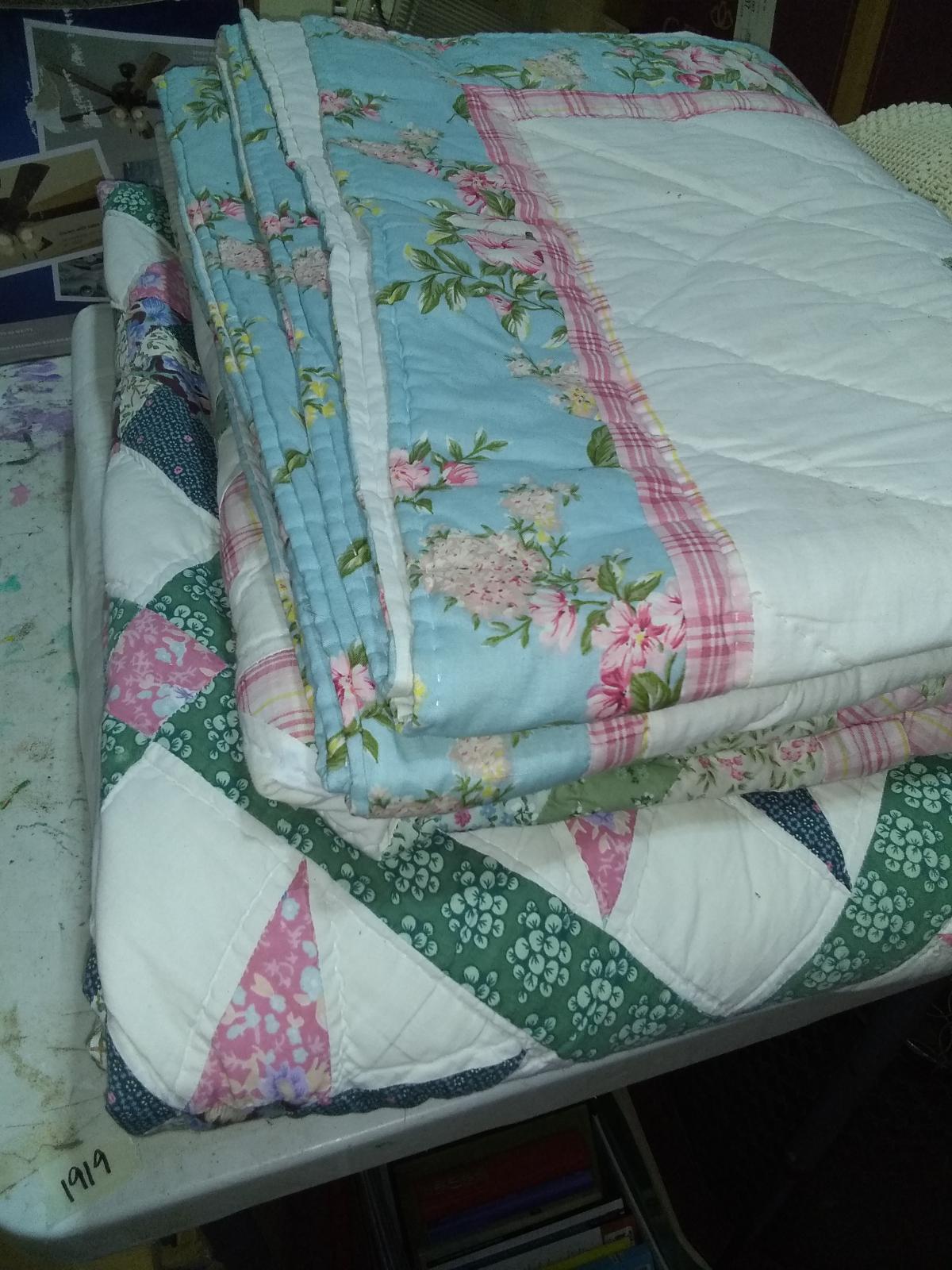 BL- Contemporary "Quilt" Comforter
